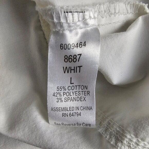 Med Couture Tech Zip Front White Scrub Jacket - Picture 5 of 7